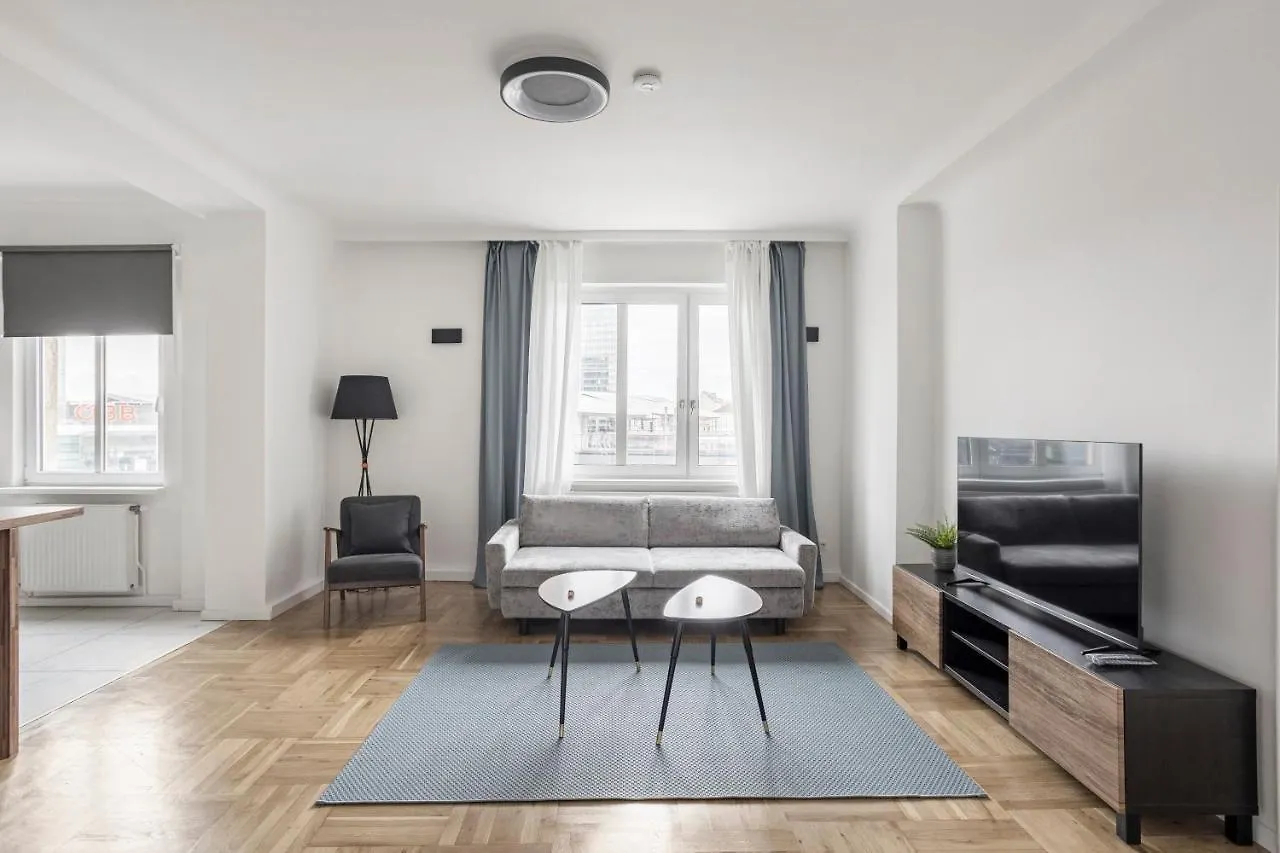 Zentrales, Helles & Modernes City-Apartment Bécs